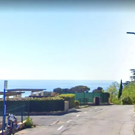 Maison De 3 Avec Vue Sur La Jardin Clos Et Wifi A Sur A 2 Km De La Ferienhaus Cagnes-sur-Mer