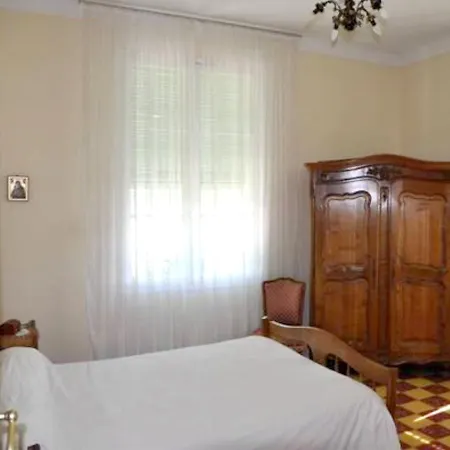 Maison De 3 Avec Vue Sur La Jardin Clos Et Wifi A Sur A 2 Km De La *